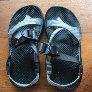 Chacos size 5 wide